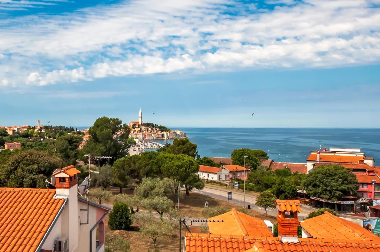 Lakovich Sea View Apartments Ровинь Экстерьер фото