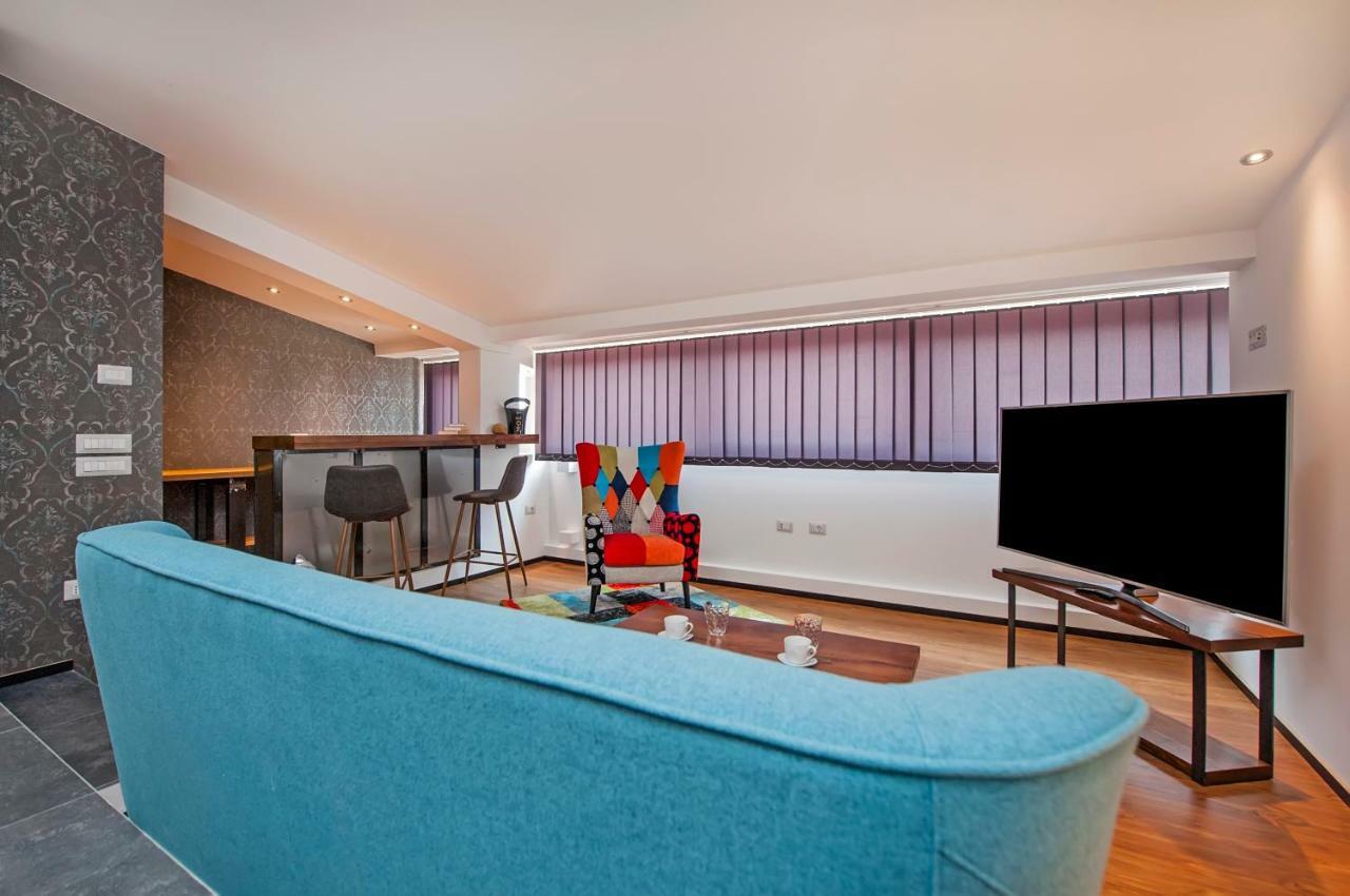 Lakovich Sea View Apartments Ровинь Экстерьер фото