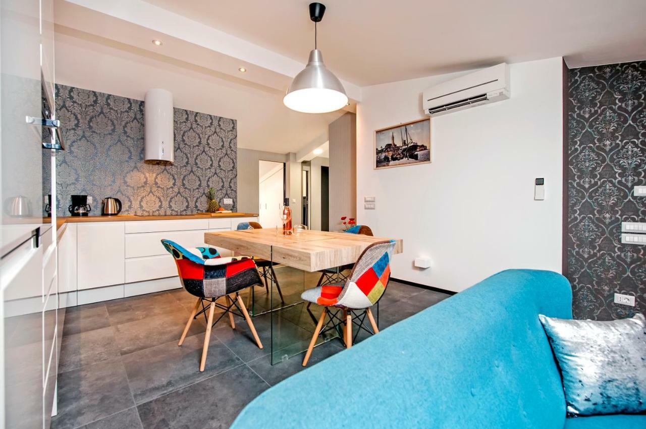 Lakovich Sea View Apartments Ровинь Экстерьер фото