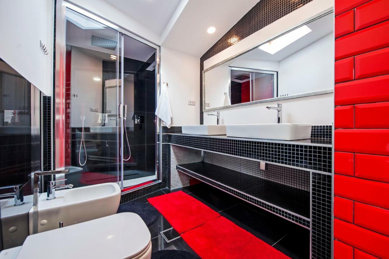 Lakovich Sea View Apartments Ровинь Экстерьер фото