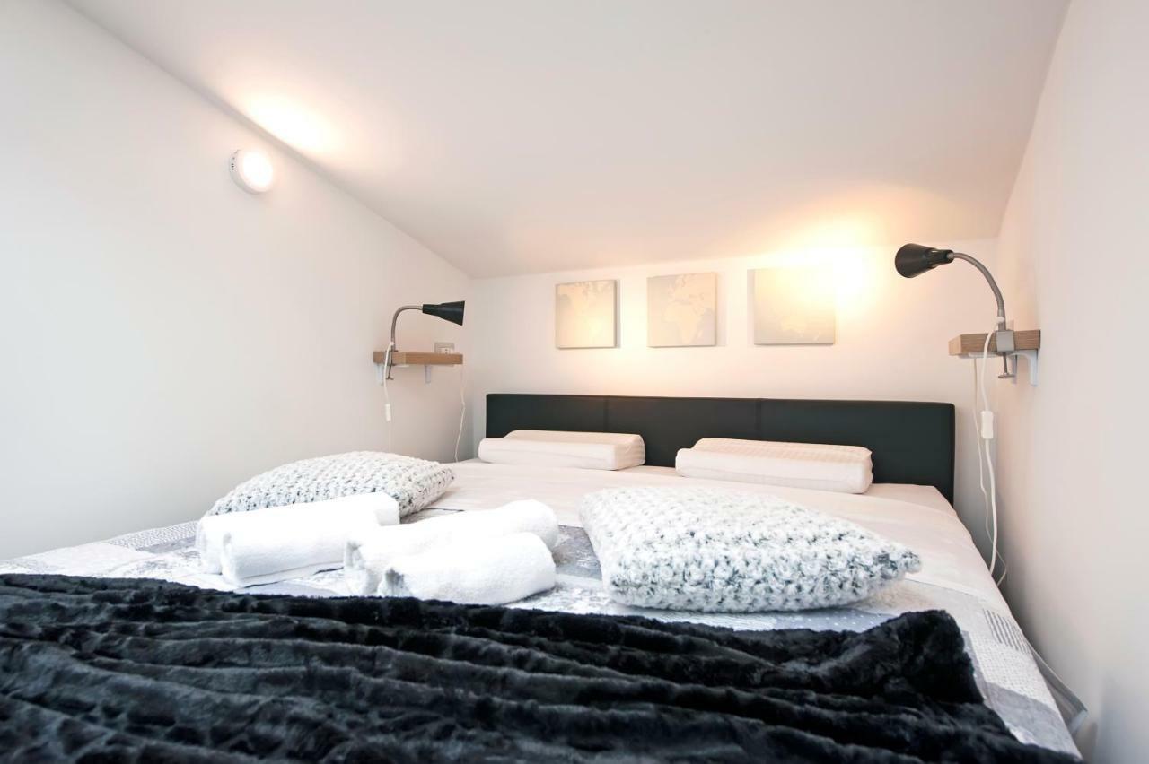 Lakovich Sea View Apartments Ровинь Экстерьер фото