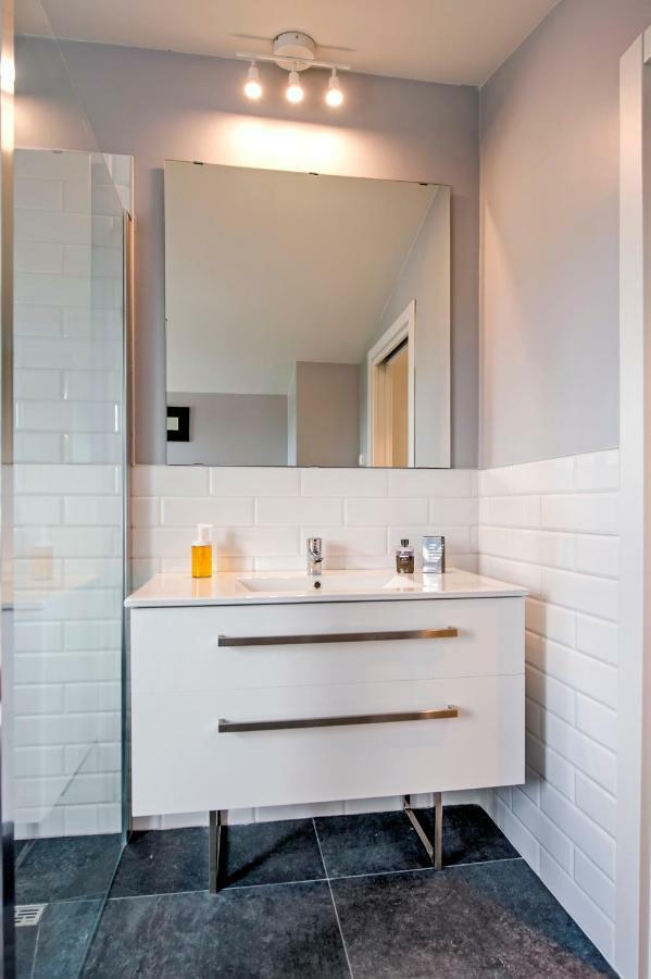 Lakovich Sea View Apartments Ровинь Экстерьер фото